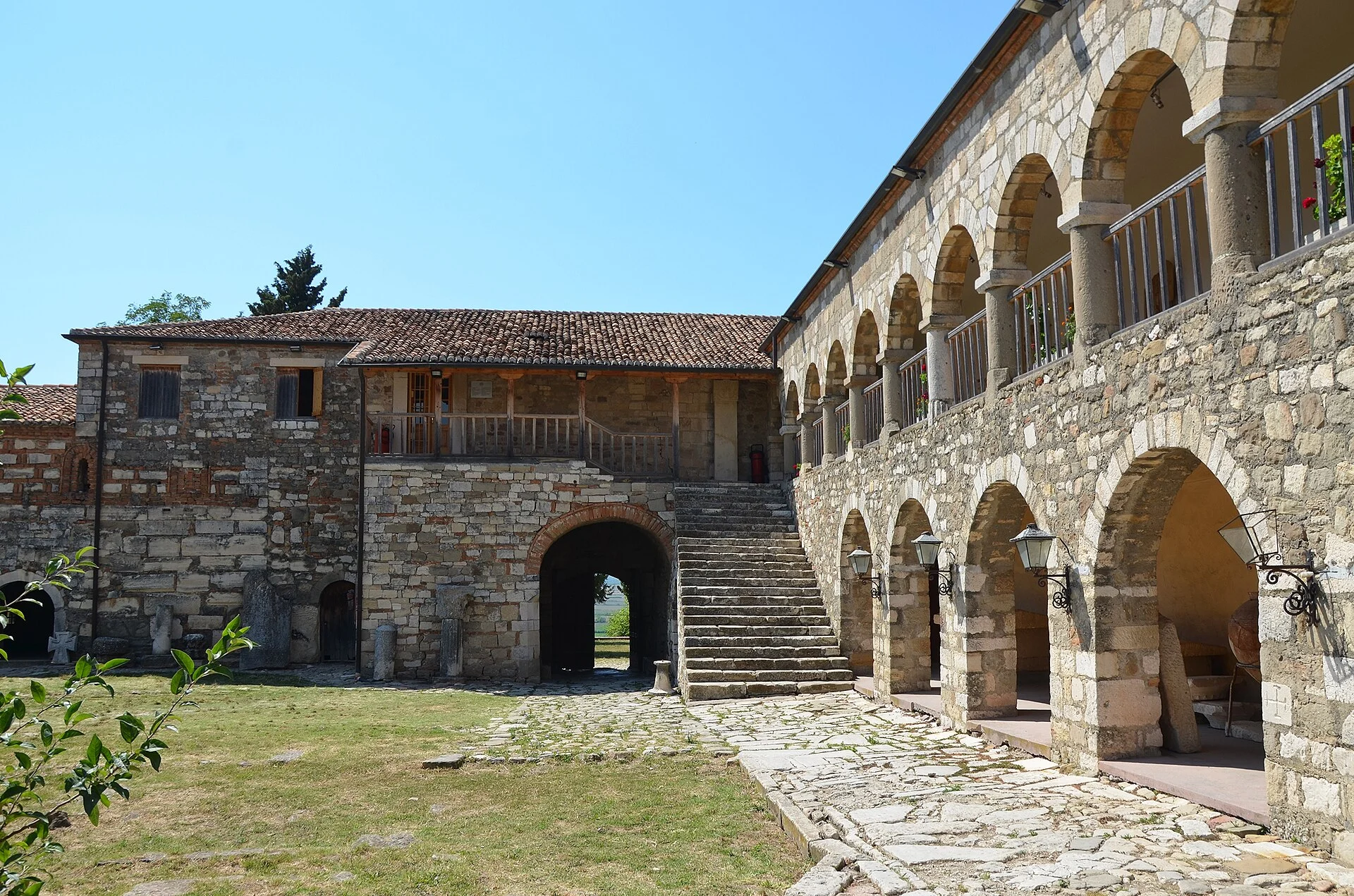 Apollonia, Albania