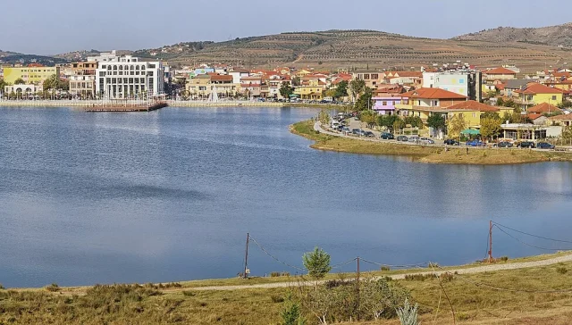 Belsh, Albania